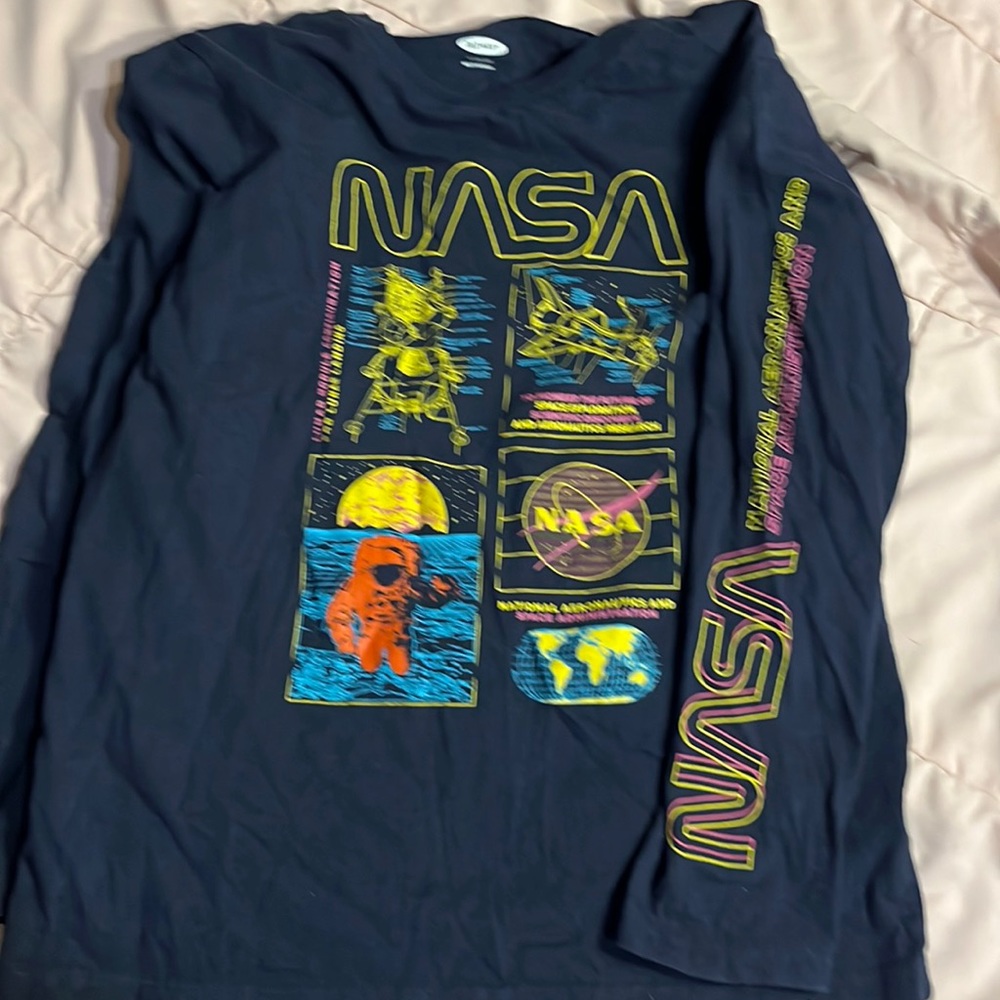 Blue long sleeve shirt